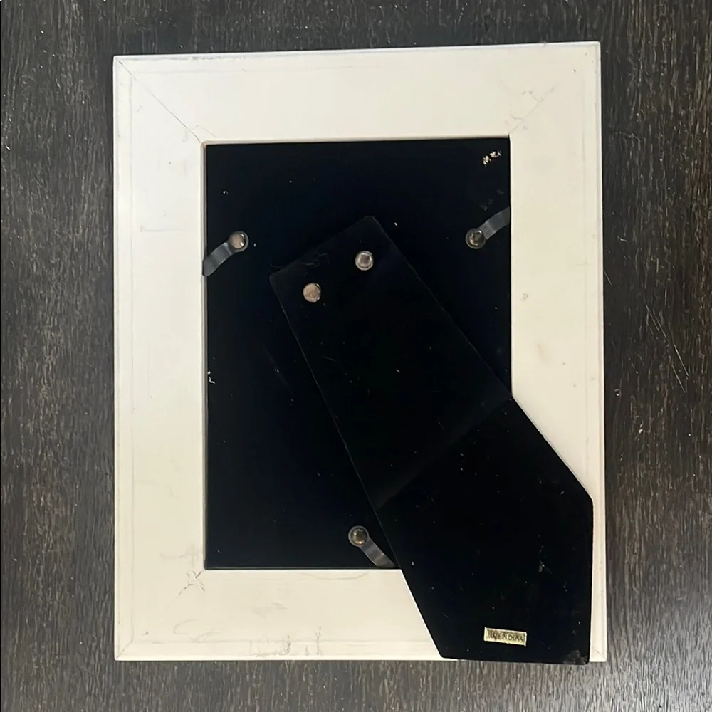 White 5x7 Photo Picture Frame